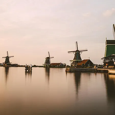 Zaanweg 20 *